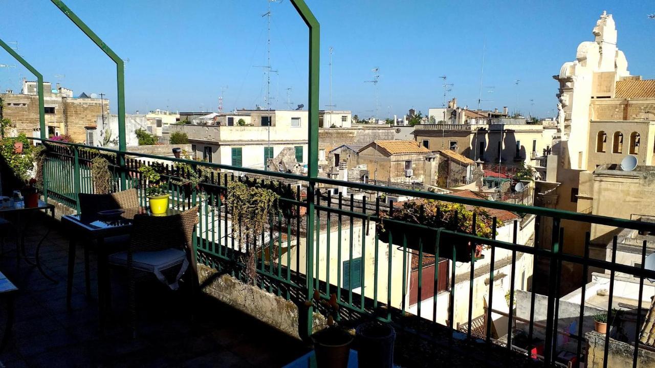 مبيت وإفطار ليتشي Attico Barocco المظهر الخارجي الصورة